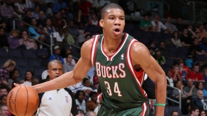 giannis-antetokounmpo-NBADOTCOM