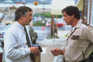 picture-of-robert-de-niro-and-sylvester-stallone-in-cop-land-large-picture-800x532